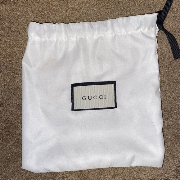 Men’s Gucci Signature Belt!